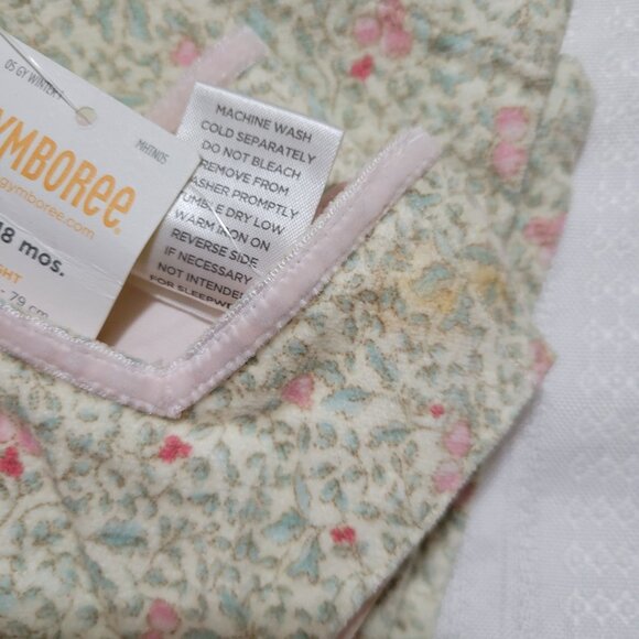 Gymboree Winter Berries Vintage 12-18 month one piece, bodysuit & socks NWT set. - Picture 4 of 5